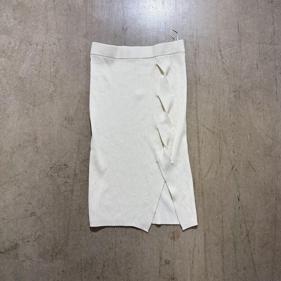 Maeve Dresses & Skirts - Maeve Anthropologie Skirt Womens Large White Ribbed Knit Side Slit Ties